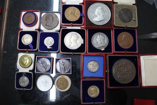 A Collection of 18 British Commemorative medals, see list below;